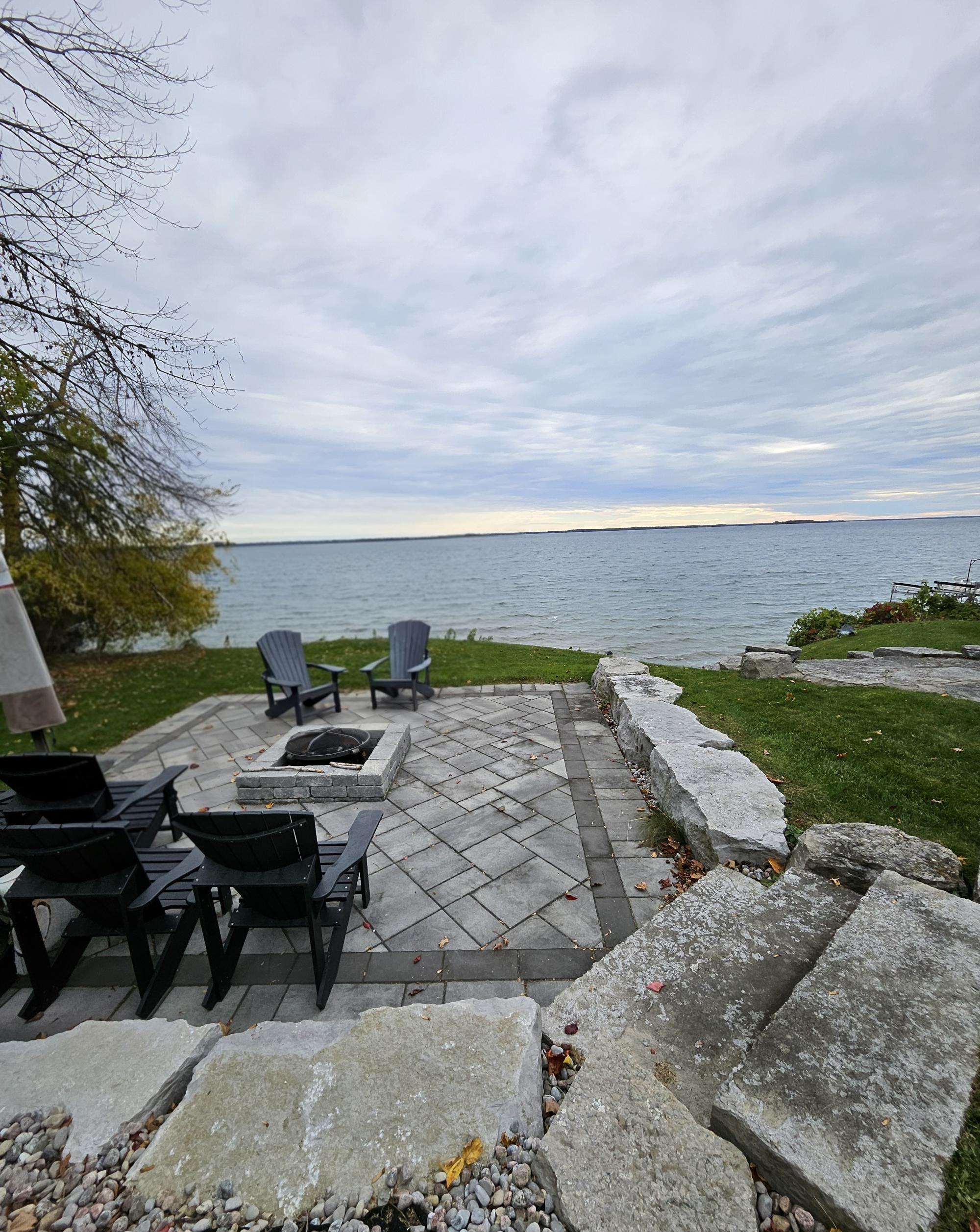 Cottage — backyard seating area