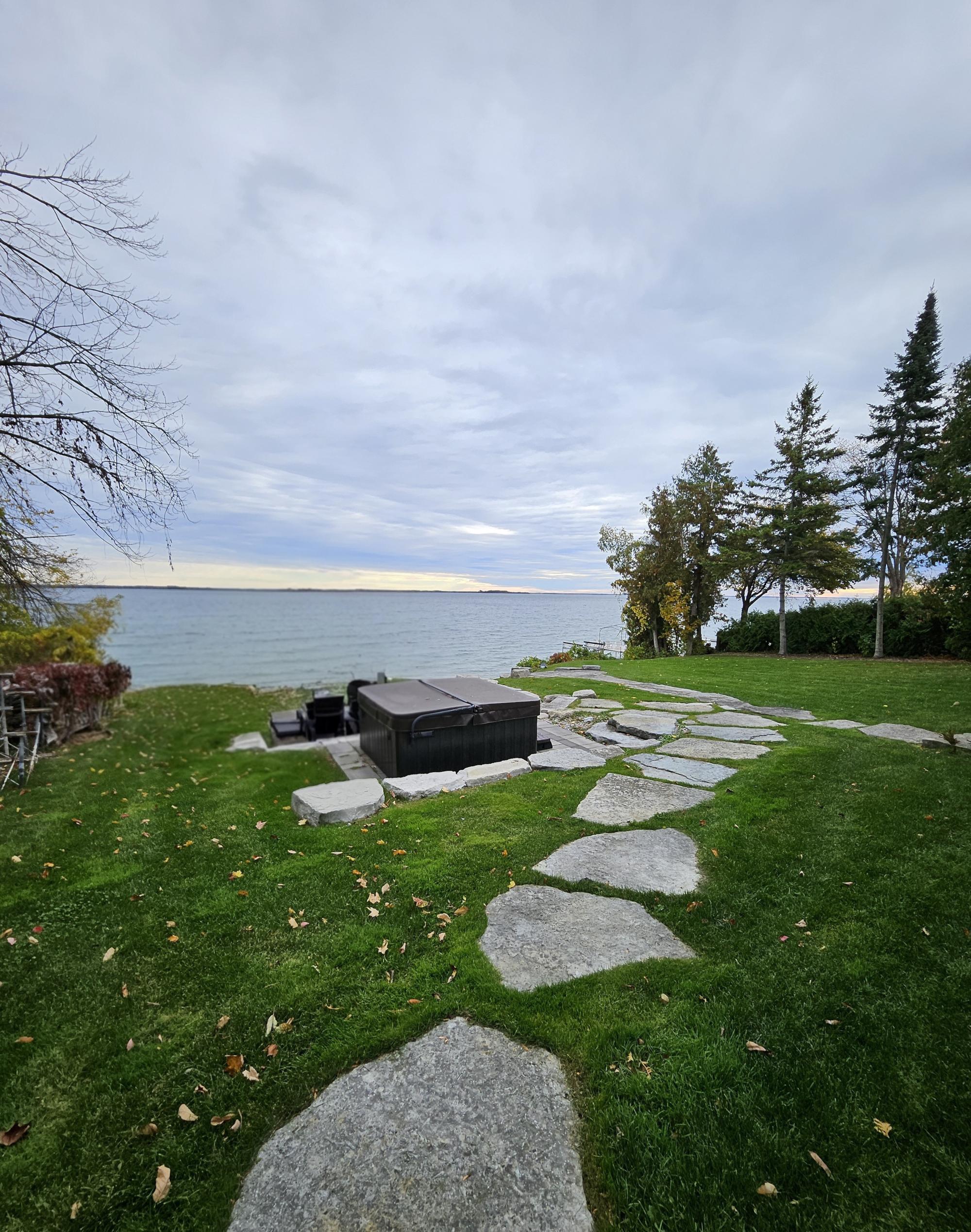 Cottage — backyard walkway